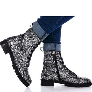Kate Spade Women's Jemma Black  Silver Glitter Fashion Boots Size 7.5